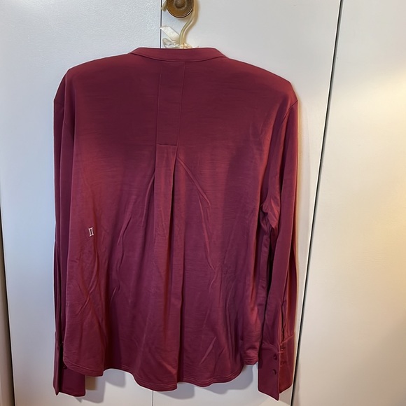 Kit & Ace long sleeve never worn - Picture 2 of 5